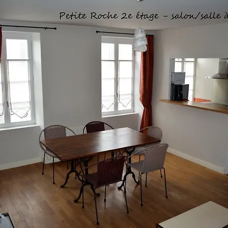 Petite Roche Centre-ville La Rochelle *