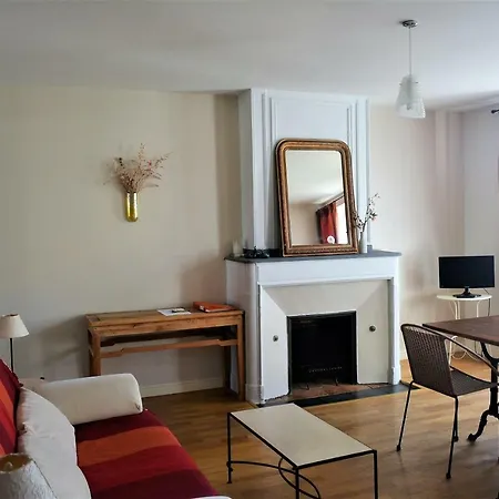 Petite Roche Centre-ville La Rochelle Apartment *